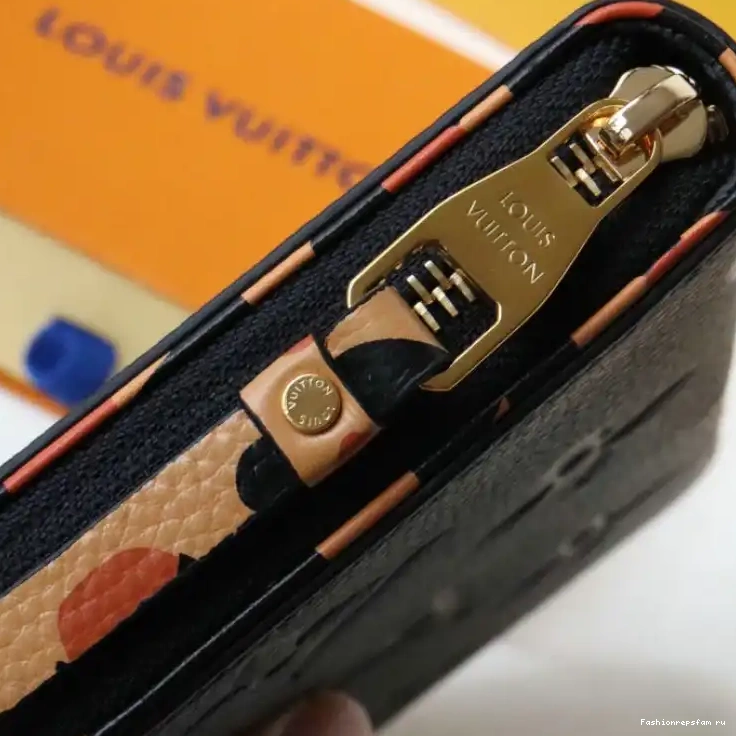 Fashionrepsfam ru 2109DJ0072 LV Bags 0802